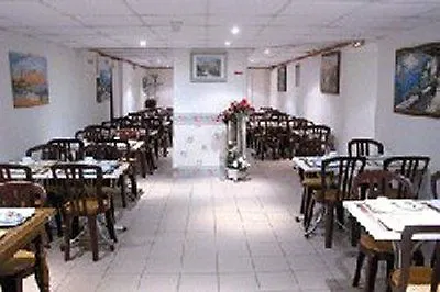 阿尔通纳酒店 巴黎 2*,  法国
