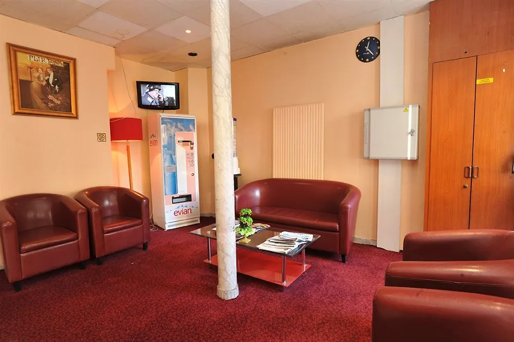 **  Hotel Altona à Paris France